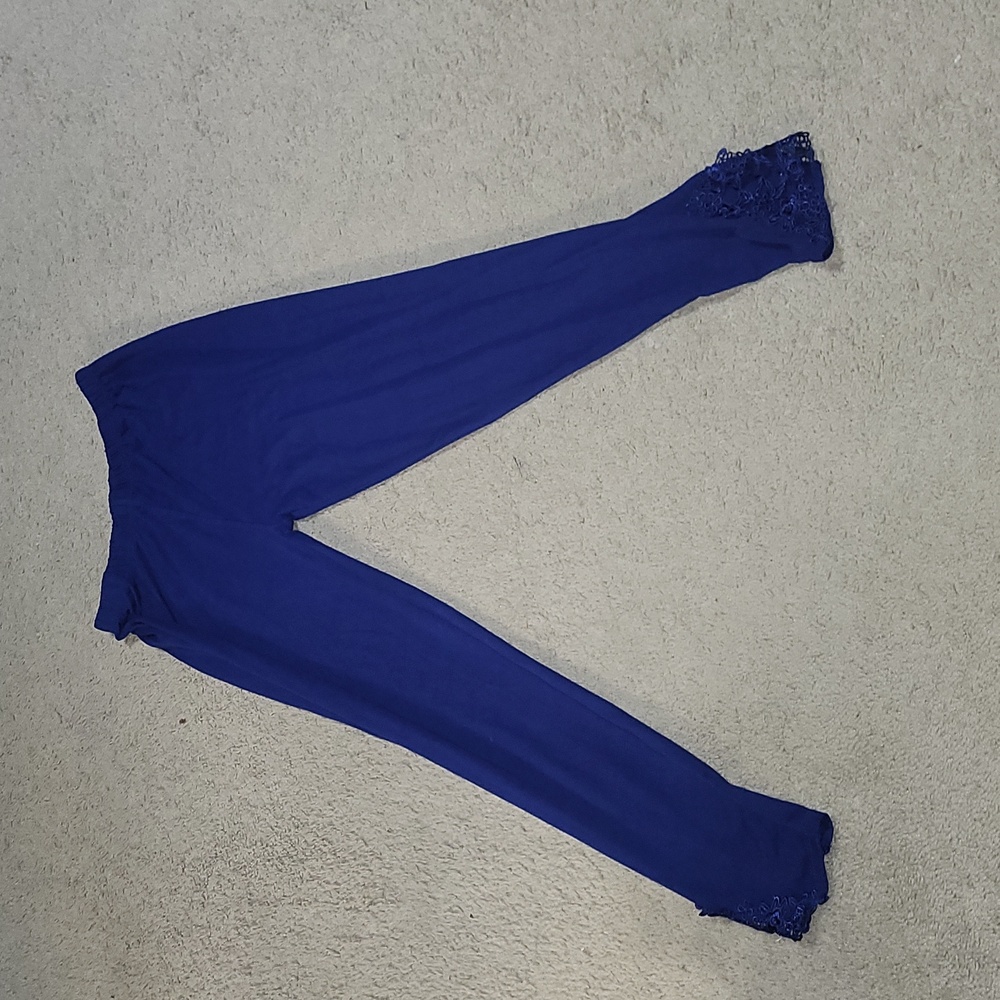 Pants - Picture 4 of 10